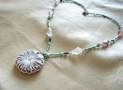 Lucky�@in Love charm �l�b�N���X